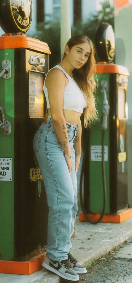 Allysqt beautiful pornstar pictures