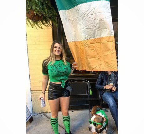 latina teen onlyfans top photos