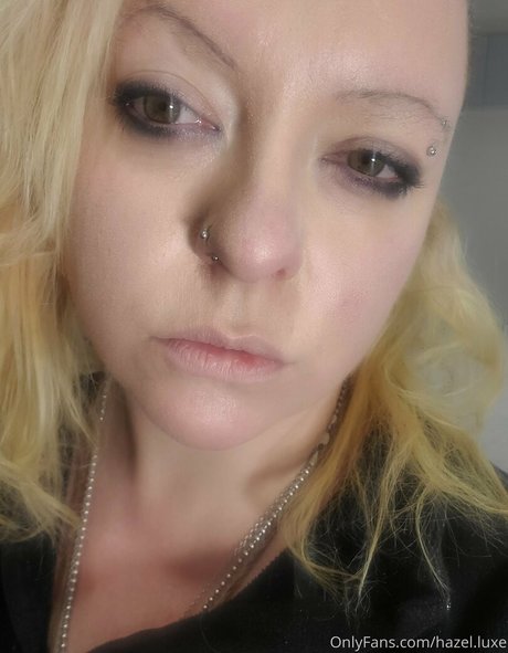 hazel luxe star pretty pics