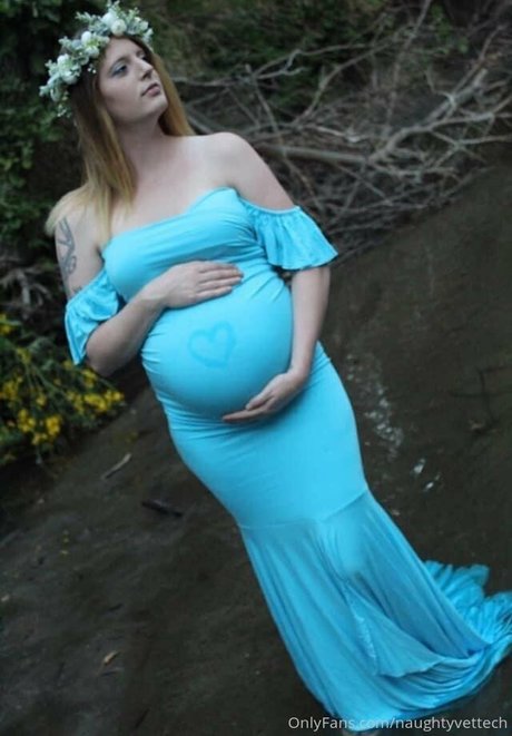 naughtyvettech model perfect picture