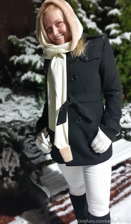 lesbian ass onlyfans hd img