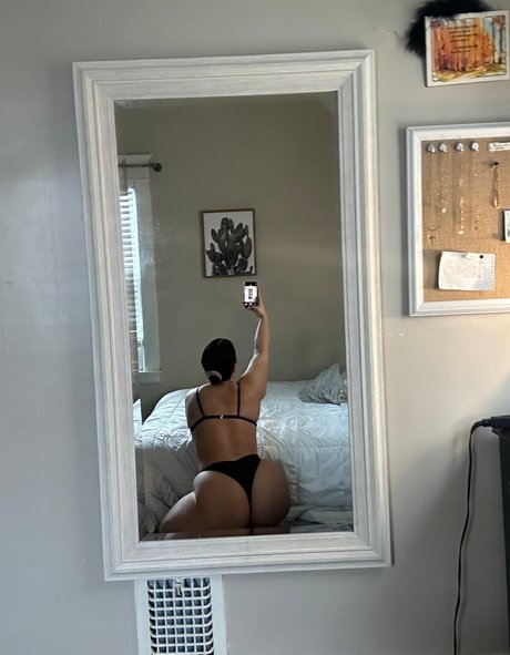 Buffgranola pornstar erotic pic