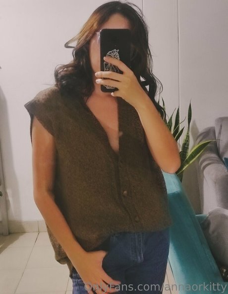 annaorkitty star pornographic photo