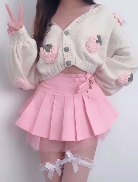 urshortie sexy actress img