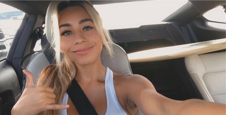 roxannesims nude star images