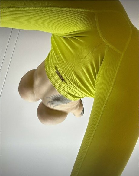Flexy Amy star best pics