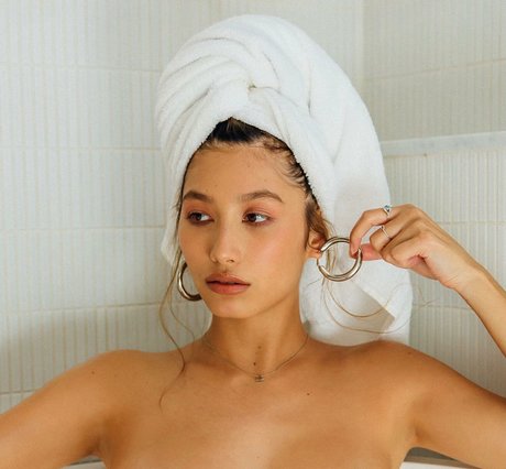 Dommmi high quality star photo