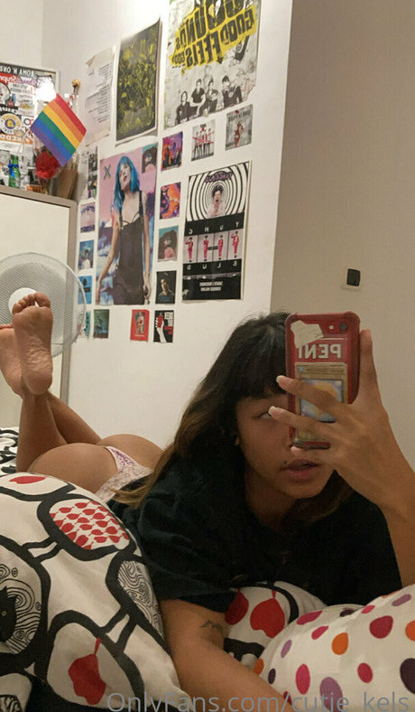 cutie kels nude thumbnail