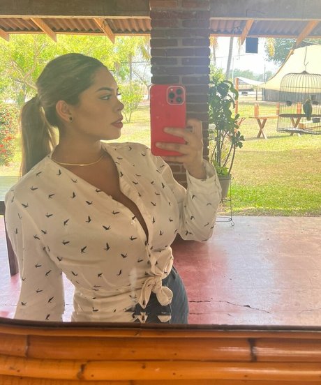 Karen Garcia nice actress galleries