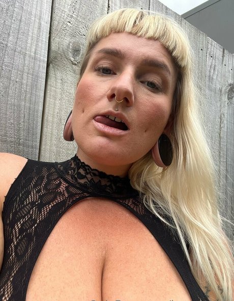 bonnielady sexy actress images
