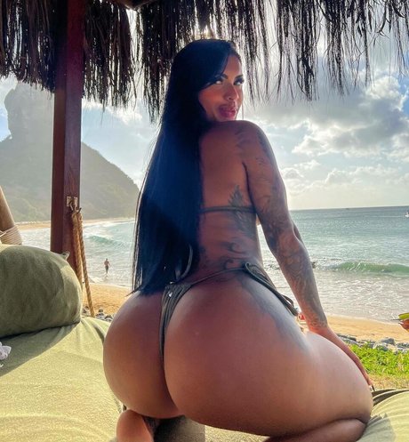 Clara Batista perfect model images