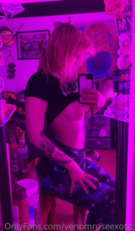 blonde midget onlyfans hot porn photo