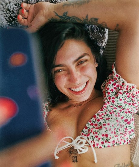 Ohrangutang beautiful actress photos