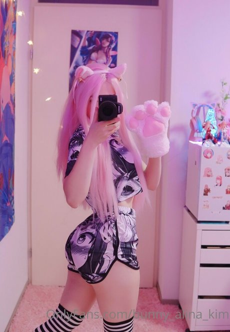 Alina Kim star nude images