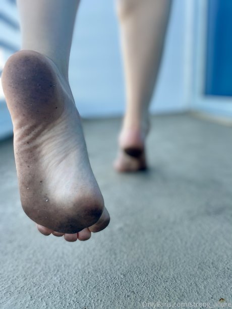 Strong Allure porn actress archive