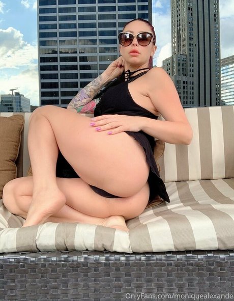 moniquealexande exclusive star pics