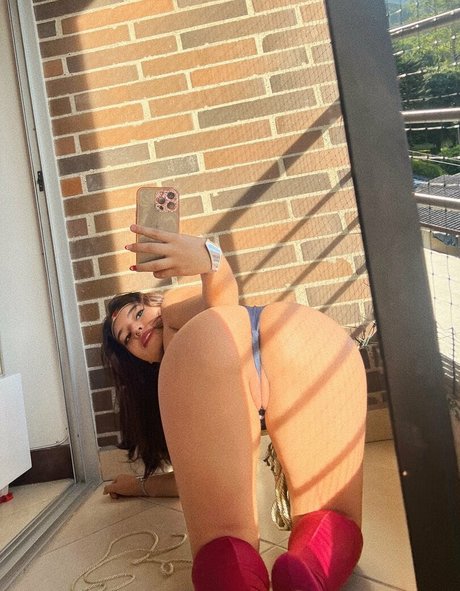 traceyyrose hot star image