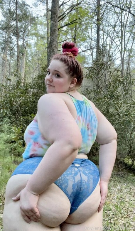petite teen onlyfans pornographic image