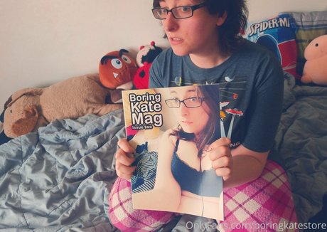 boringkatestore nudes actress photo