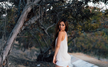 Sara Choi model hd photos