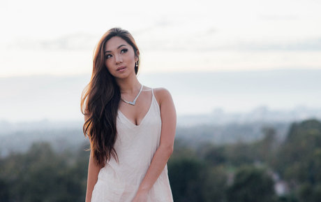 Sara Choi nude star image