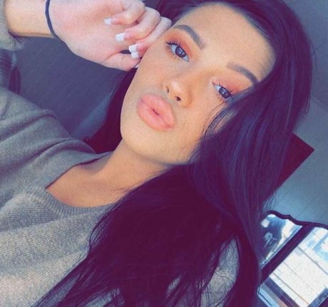 Kaylee Burnett star exclusive gallery