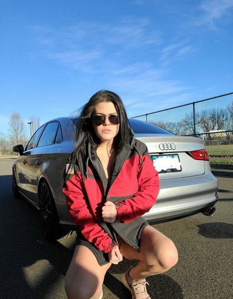 melaudigirl model exclusive picture