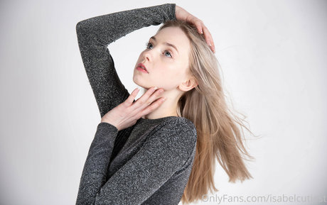 isabelcutiest star naked picture