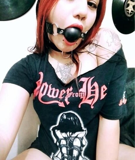 Monique Lant model img