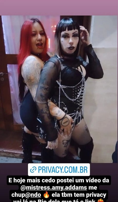 Monique Lant star sexy pic