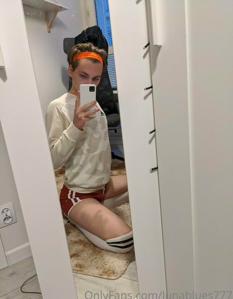 lunablues777 naked pornstar pic