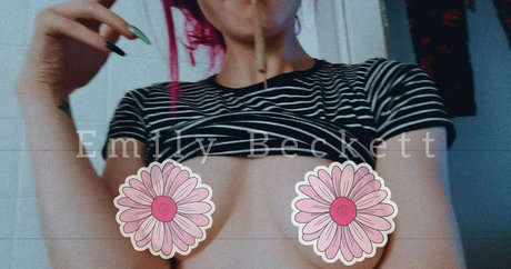 emilybee9 porn model galleries