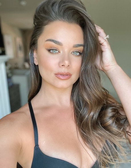 dessiem nudes model photos