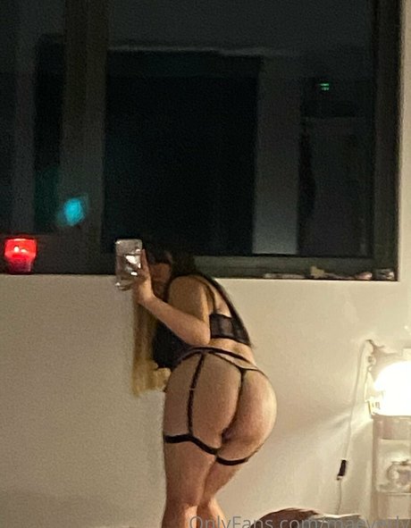 maeverly hot pornstar galleries