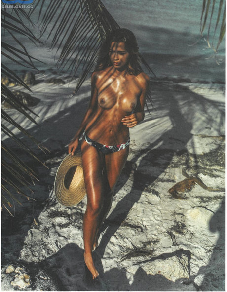 drag queen onlyfans nude image