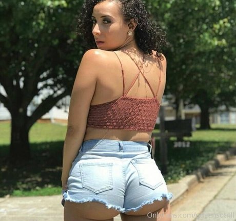 cute babe onlyfans free archive