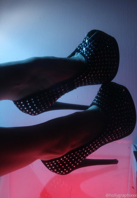 hollygraphixxx exclusive model gallery