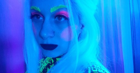 hollygraphixxx art model galleries