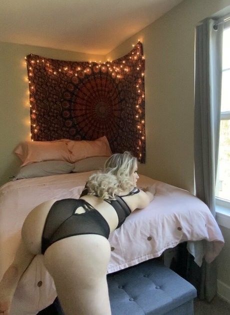 milf strip onlyfans beautiful xxx archive