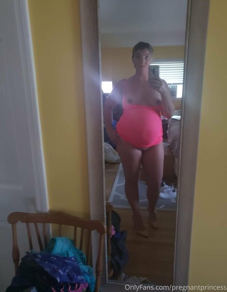 pregnantprincess perfect model photos