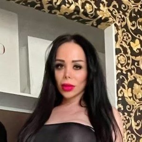 Coralba hot model gallery