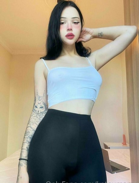 kateumarru sex model image