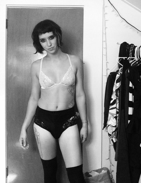 ebony mature onlyfans nudes pictures