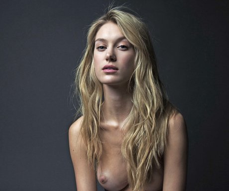 Caroline Lowe pornstar nude galleries