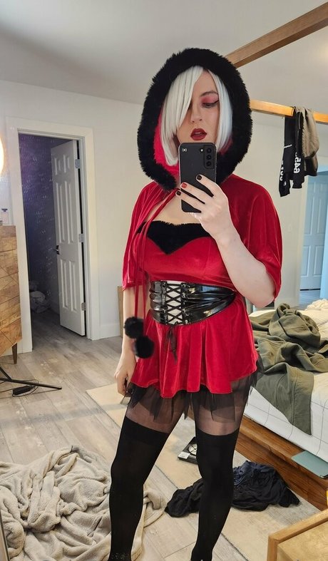 dattocosplay exclusive actress photo