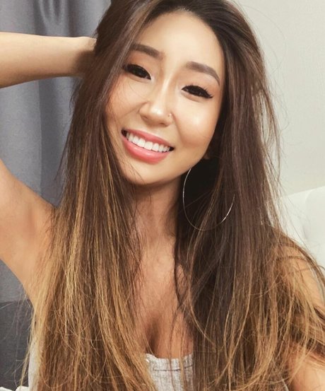 Jinnnyk star sexy img