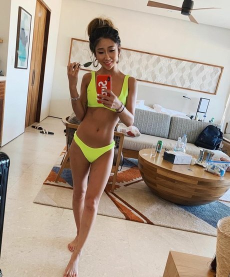 Jinnnyk model porn images