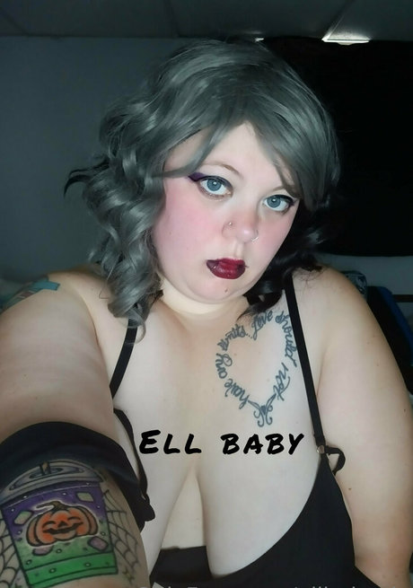 ellbabyvip nude model photo