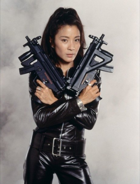 Michelle Yeoh star hot img