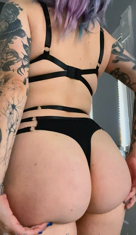 ivysaintmayvip pornographic model pics